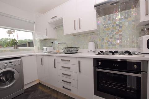 52 Bamford Close, Runcorn, WA7 5NT