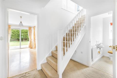 13 Appletrees Crescent, Bromsgrove, B61 0UB