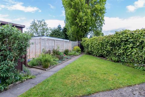 2 Brinsford Road, Wolverhampton, WV10 6QZ