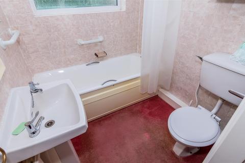 2 Brinsford Road, Wolverhampton, WV10 6QZ