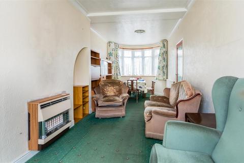 2 Brinsford Road, Wolverhampton, WV10 6QZ