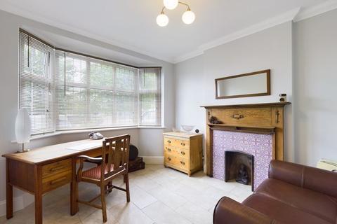 17 Stifford Road, Aveley, South Ockendon, RM15 4BS