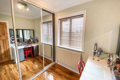 17 Stifford Road, Aveley, South Ockendon, RM15 4BS