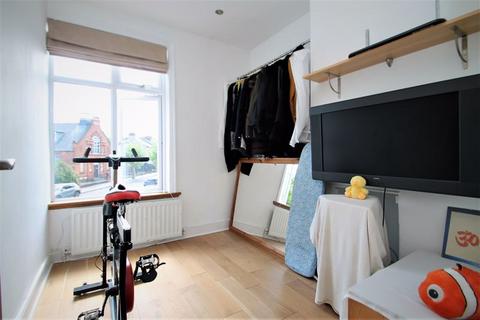 39a Welldon Crescent, Harrow, HA1 1QP