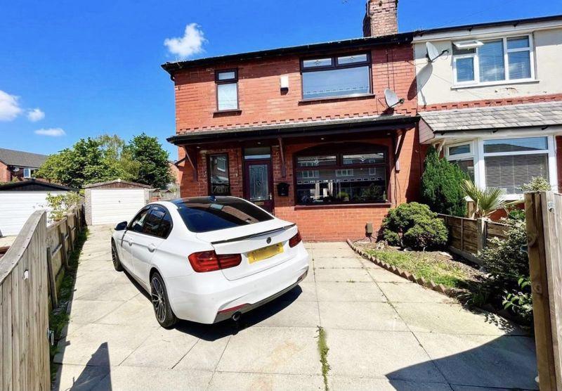 Waverley Road, Swinton, Manchester 3 bed semidetached house £230,000