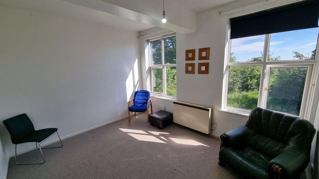 Ashfield House, Torton, Hartlebury 1 bed flat £495 pcm (£114 pw)