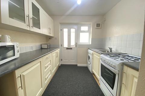 1 bedroom flat to rent, Flat 22A New Bank Road, Blackburn. Lancs. BB2 6JJ