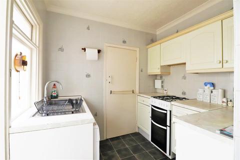 16 Dallin Road, Bexleyheath, DA6 8EJ