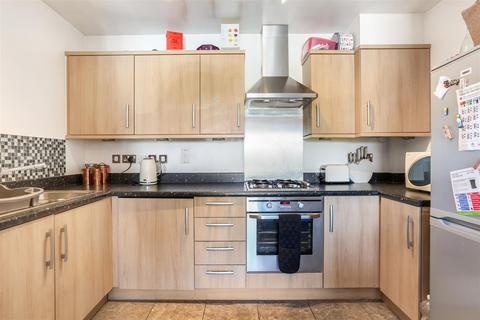 20 Hanno Close, Wallington, SM6 9BZ