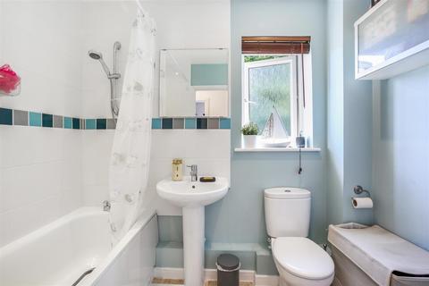 20 Hanno Close, Wallington, SM6 9BZ