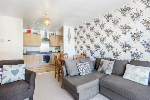 20 Hanno Close, Wallington, SM6 9BZ