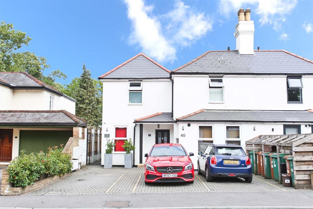 427488588 - 2, 40 North Street, Carshalton SM5-13.