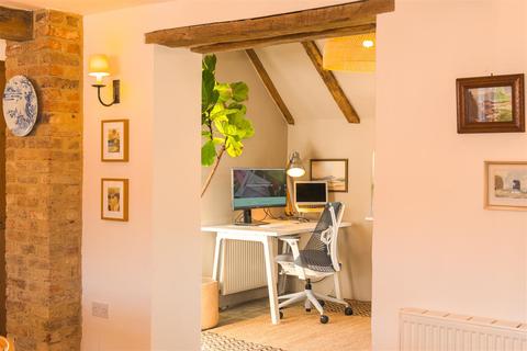 The Granary Ironsbottom, Sidlow, Reigate, RH2 8PP