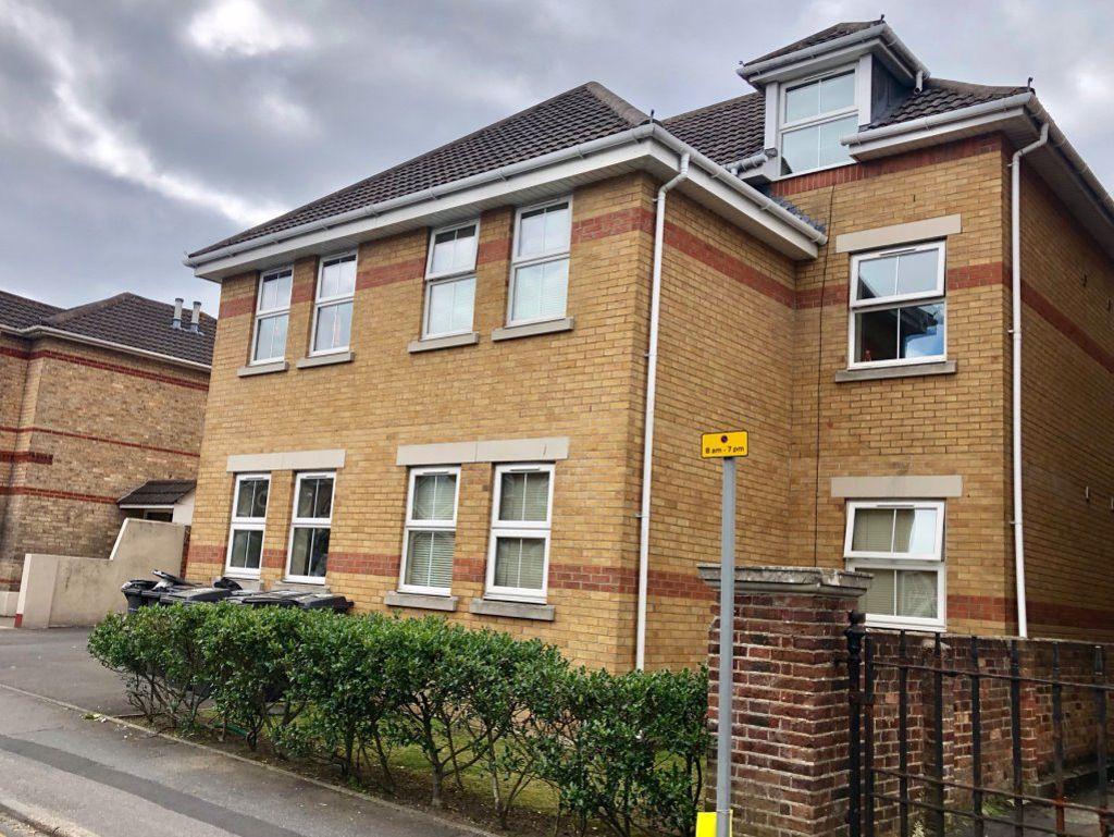 ONE BEDROOM FLAT IN WINTON 1 bed flat £695 pcm (£160 pw)