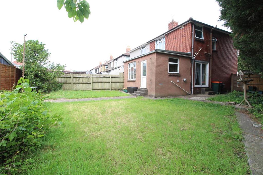 Redvers Street, Newport 3 bed semidetached house £150,000