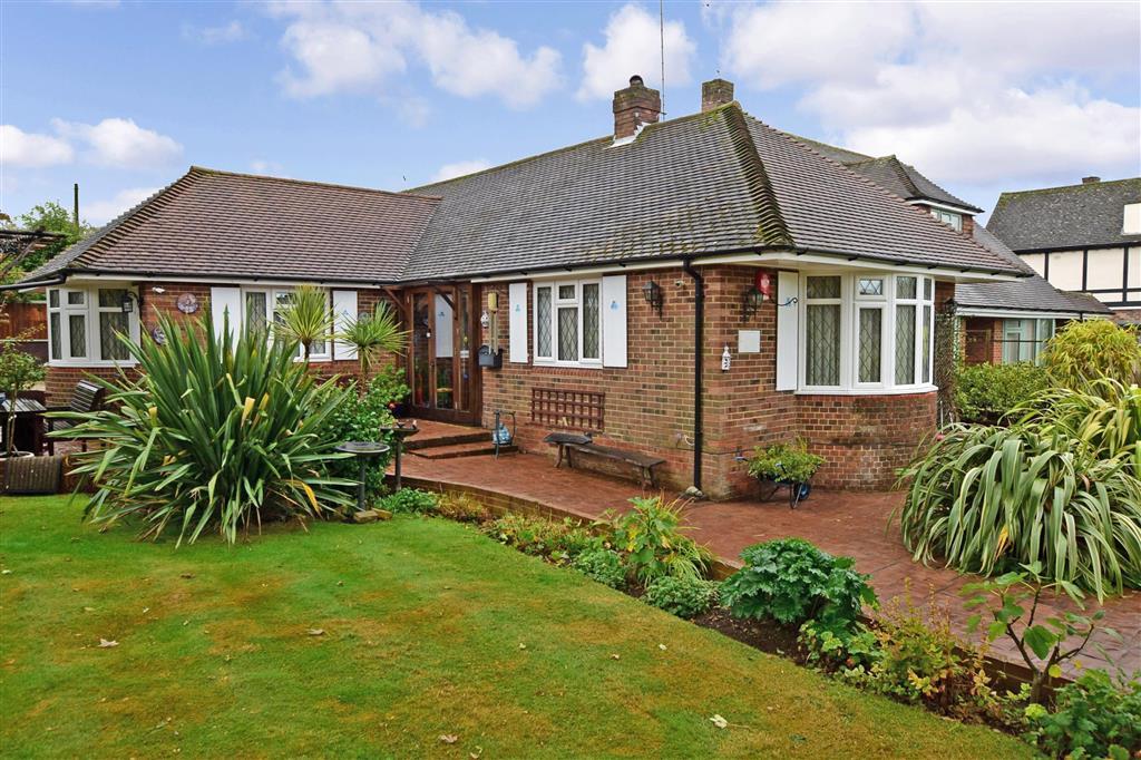 Hillside Avenue, Worthing, West Sussex 3 bed detached bungalow £475,000