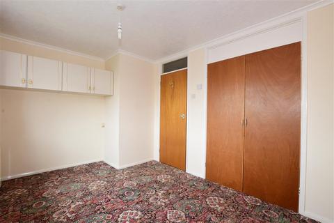 6 Alberta Walk, Worthing, BN13 2SG