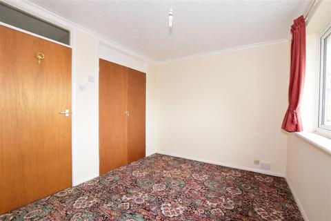 6 Alberta Walk, Worthing, BN13 2SG