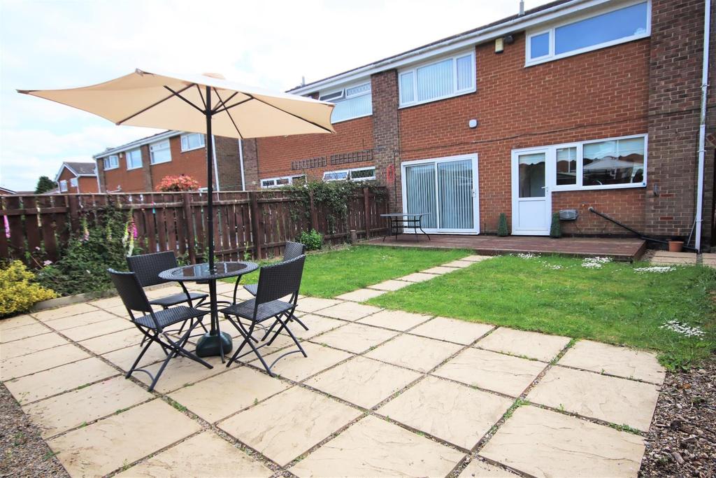 Thorphill Way, High Grange, Billingham, TS23 3UN 3 bed semidetached