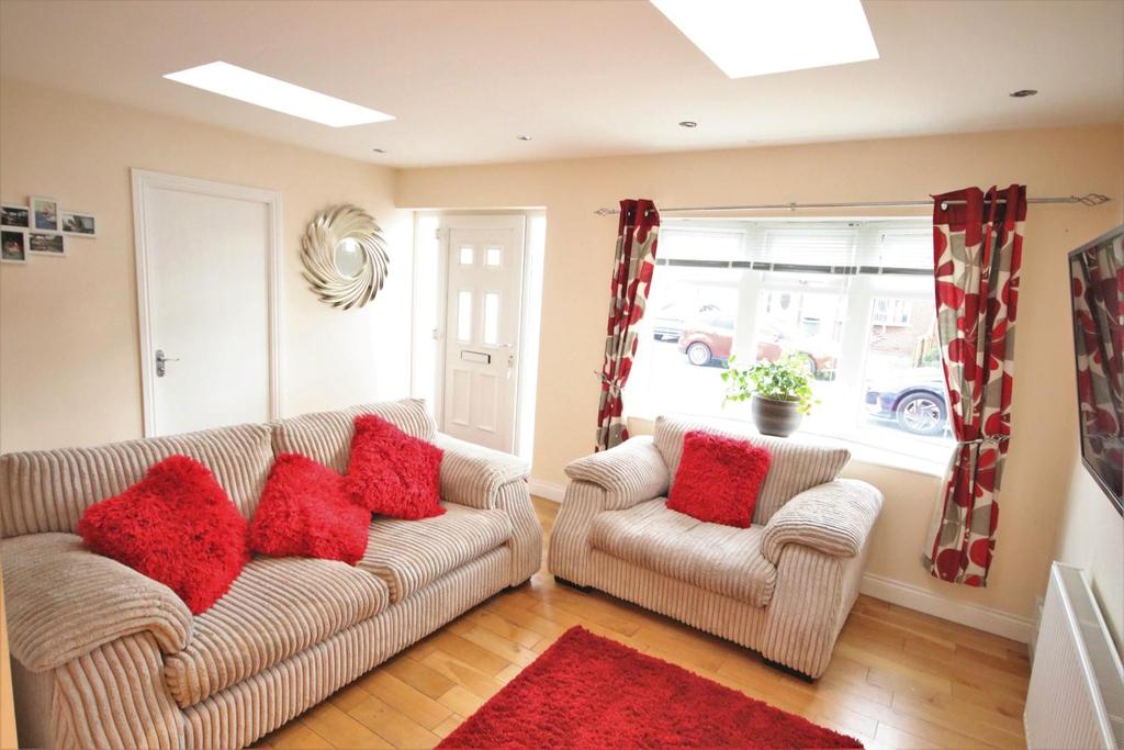 Thorphill Way, High Grange, Billingham, TS23 3UN 3 bed semidetached