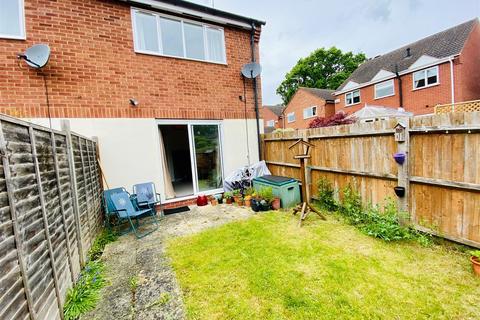 67 Eastley Crescent, Warwick, CV34 5RX