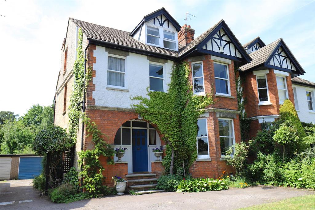 Bower Mount Road, Maidstone 5 bed semidetached house £700,000