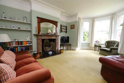 30 Bower Mount Road, Maidstone, ME16 8AU