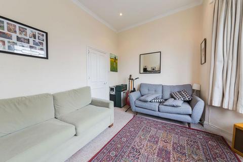 2 bedroom flat to rent, N8