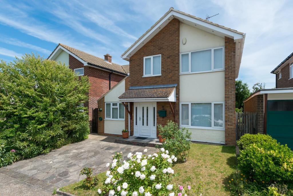 Hillcrest Gardens, Ramsgate 3 bed detached house £425,000