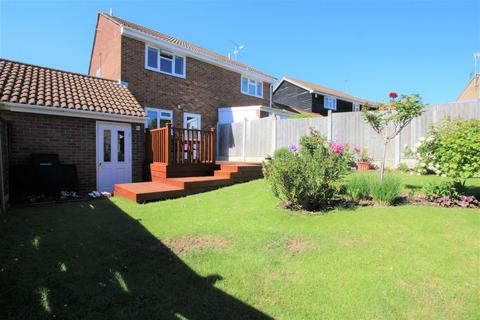 5 Rowhedge, Brentwood, CM13 2TS
