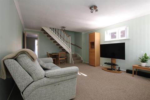 5 Rowhedge, Brentwood, CM13 2TS