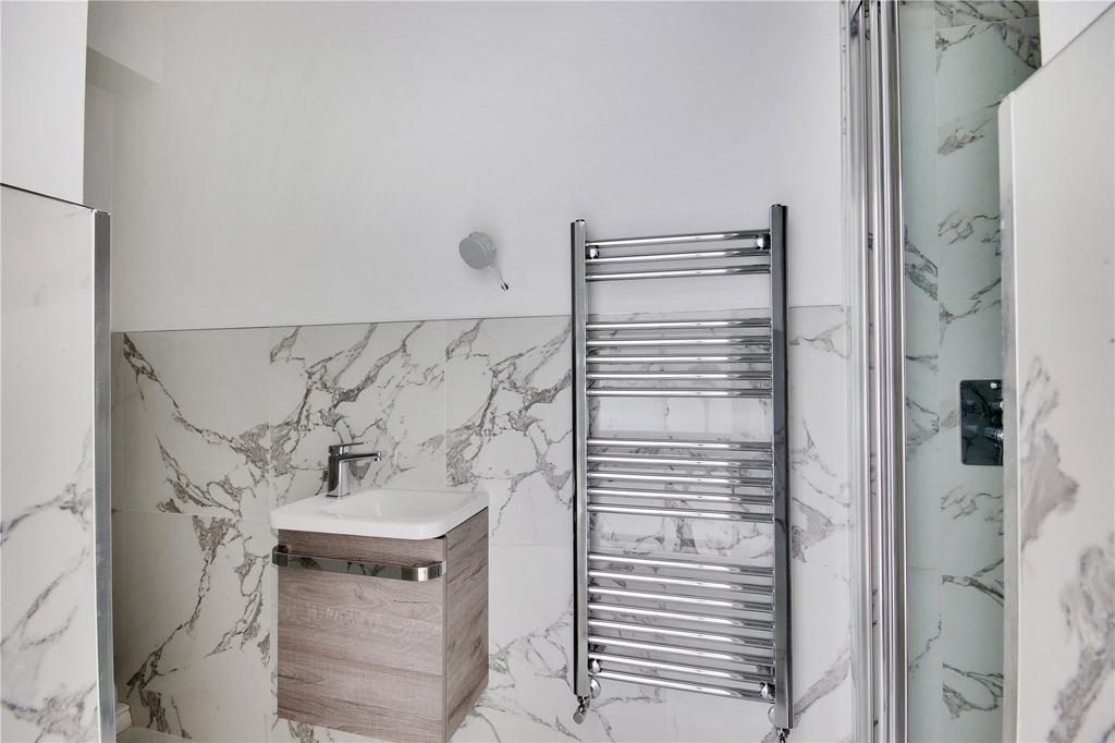 Bedroom 2 Ensuite