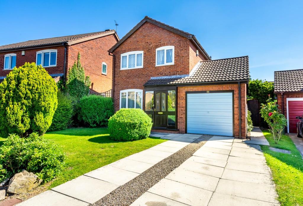 Alness Drive, Woodthorpe, York 3 bed detached house £325,000