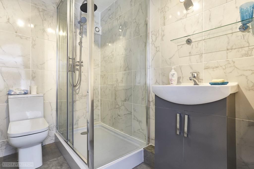 En-Suite Shower