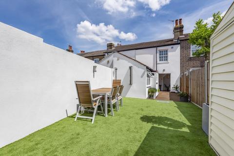 5 Queens Road, Chislehurst, BR7 5AZ