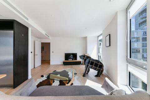 Columbia West Apartments, New Providence Wharf, London, E14