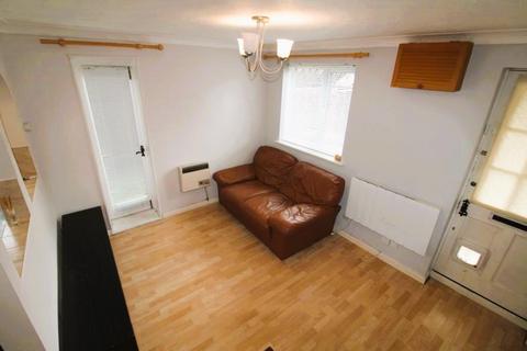 1 bedroom cluster house to rent, The Dell, Wigmore, Luton, LU2