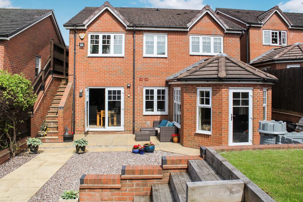 Gibbet Hill, Oakham, Tividale, B69 3 bed detached house £375,000