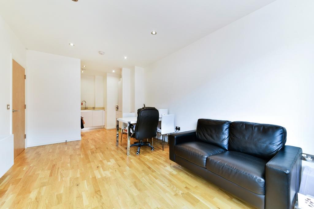 Carnegie House, Harrow, Middlesex HA1 1 bed apartment £1,083 pcm (£