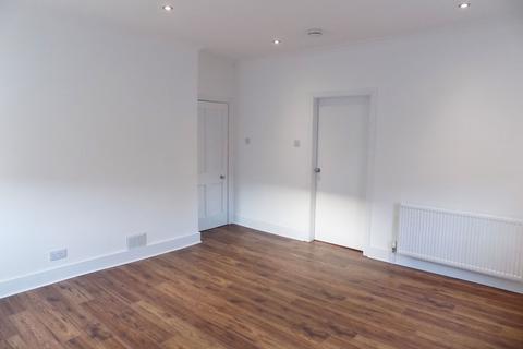 2 bedroom flat to rent, 1 Sir Michael Place, Flat 2/2, Greenock, PA15 1PG