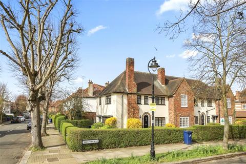 27 Brentham Way, London, W5 1BE