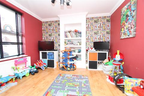 54 Surbiton Road, Ipswich, IP1 4AX