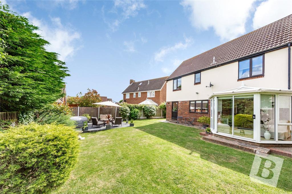 Broughton Road, South Woodham... 4 bed detached house - £600,000