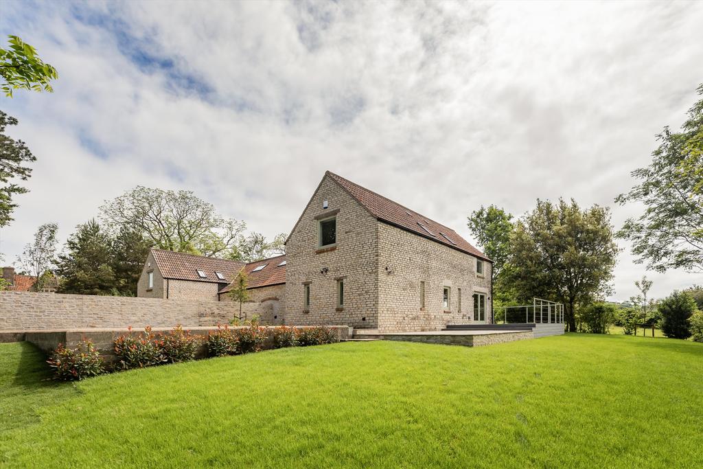 The Old Estate Yard, Upton Cheyney, near Bath, BS30 4 bed semidetached