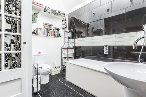 74 West Common Road, Bromley, BR2 7BY