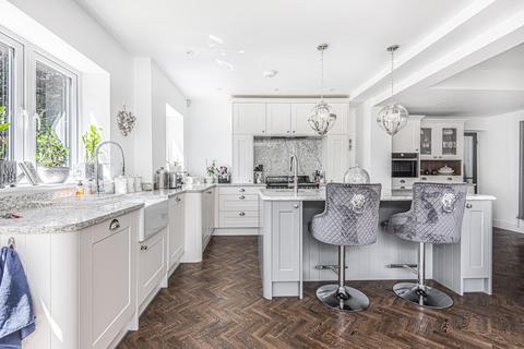 74 West Common Road, Bromley, BR2 7BY