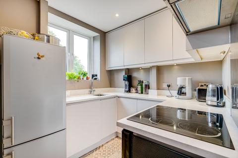8, Ravensbourne House Arlington Road, Twickenham, TW1 2AX