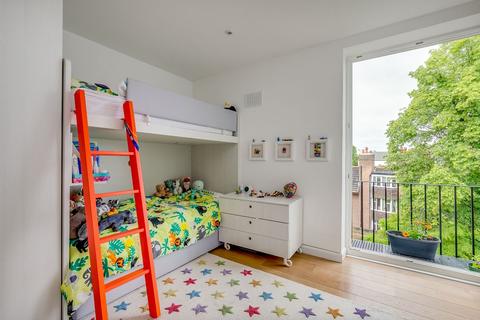 8, Ravensbourne House Arlington Road, Twickenham, TW1 2AX