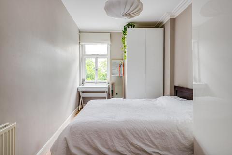 8, Ravensbourne House Arlington Road, Twickenham, TW1 2AX