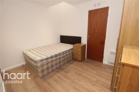 3 bedroom flat to rent - Queen Street